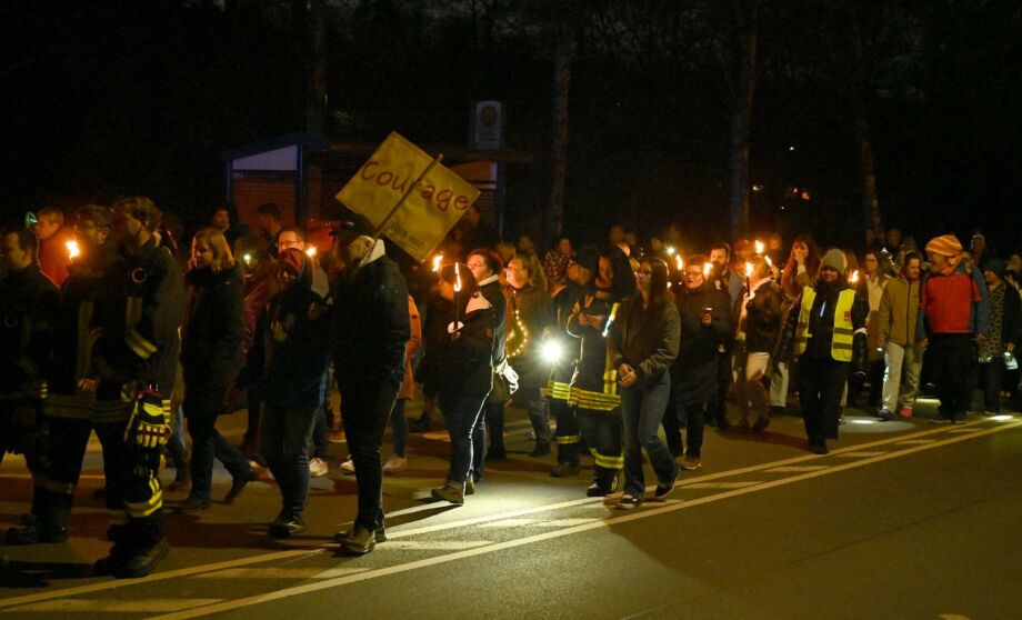 Für den Erhalt unserer Arbeitsplätze Für den Erhalt unserer Arbeitsplätze