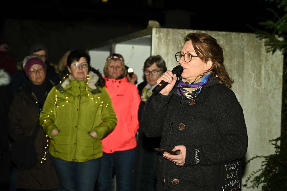 Die Arbeitsplätze und medizinische Versorgung in der Region sichern! Die Arbeitsplätze und medizinische Versorgung in der Region sichern!