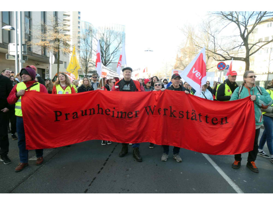 Demozug durch die Stadt