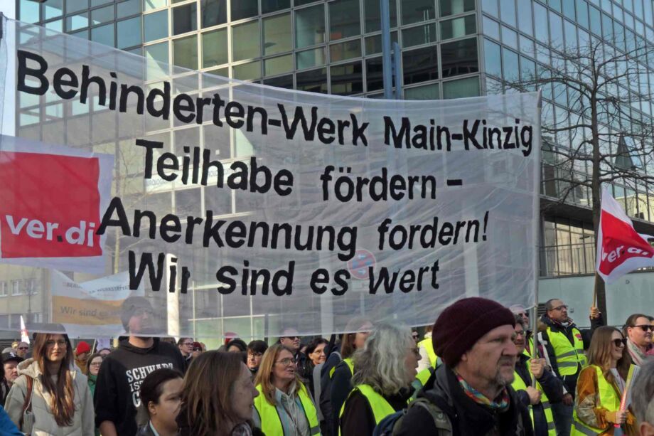 Demozug durch die Stadt Demozug durch die Stadt