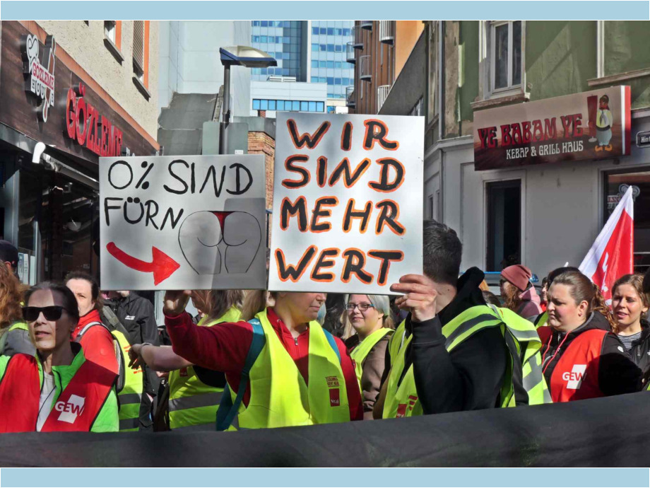 Demozug durch die Stadt