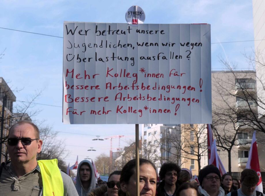 Für bessere Arbeitsbedingungen! Für bessere Arbeitsbedingungen!