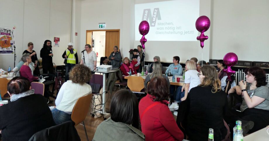 Politischer Frauentagsbrunch im DGB-Haus