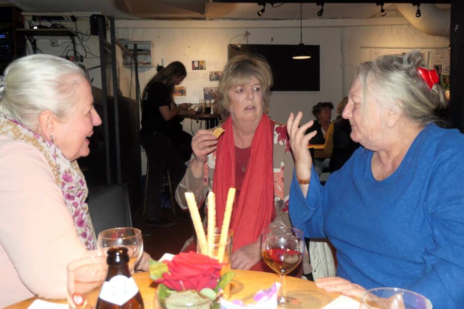 Frauentagsparty im Club Voltaire