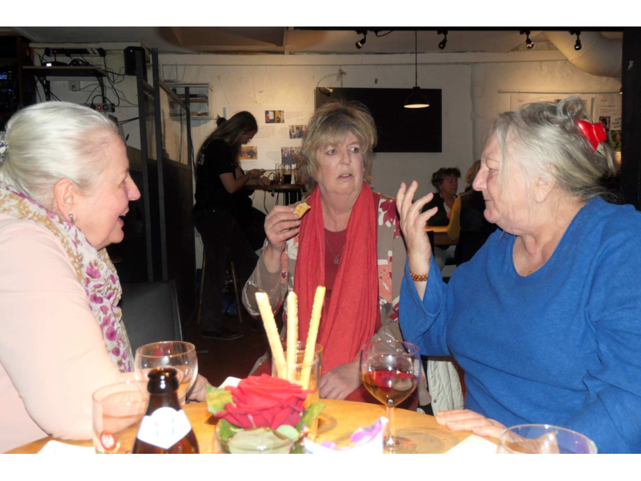 Frauentagsparty im Club Voltaire