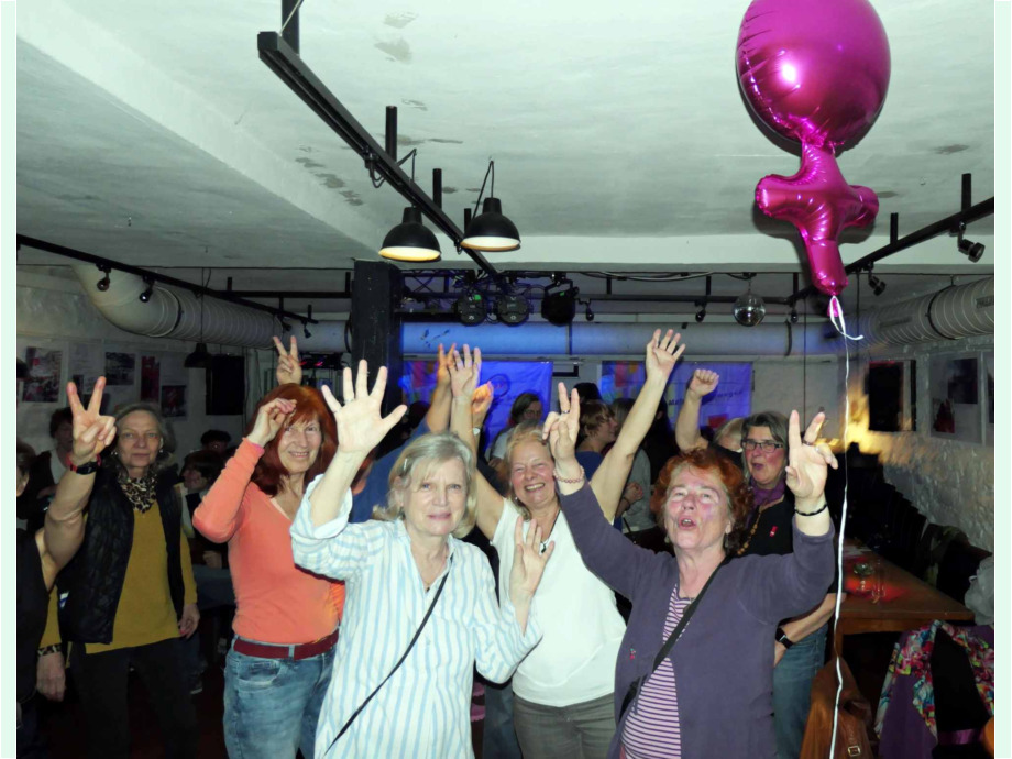 Frauentagsparty im Club Voltaire