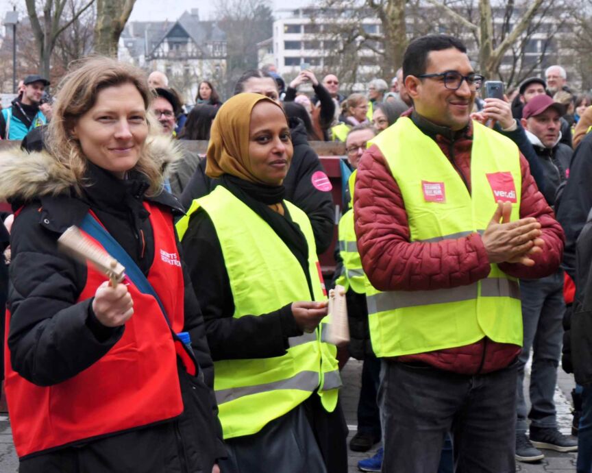 Auftakt am Frankfurter Gewerkschaftshaus Auftakt am Frankfurter Gewerkschaftshaus