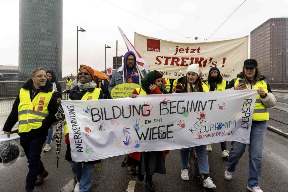 Auf der Mainbrücke Auf der Mainbrücke