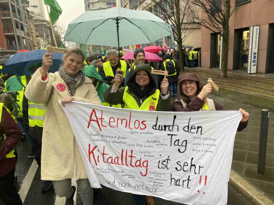 Demozug durch die Stadt