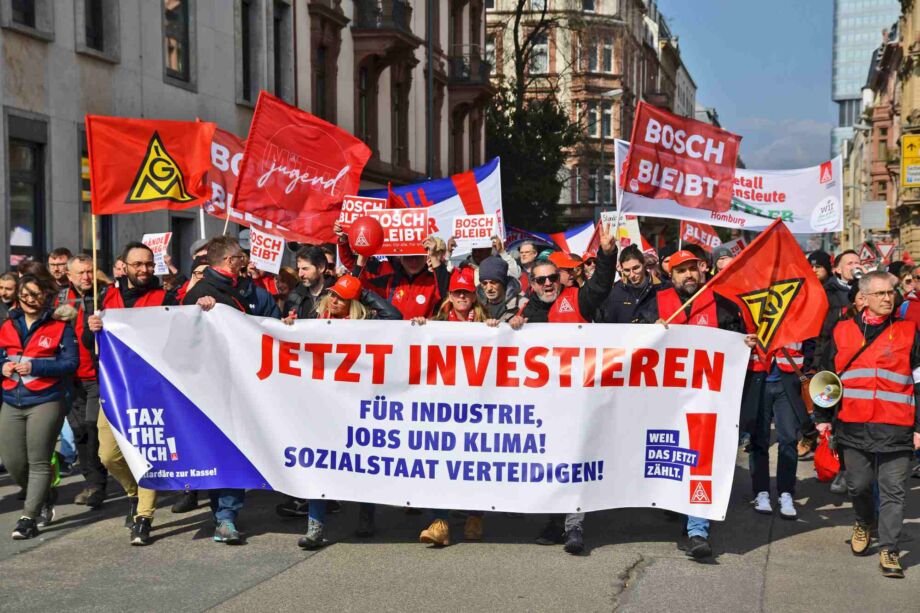 Demozug durch die Stadt Demozug durch die Stadt