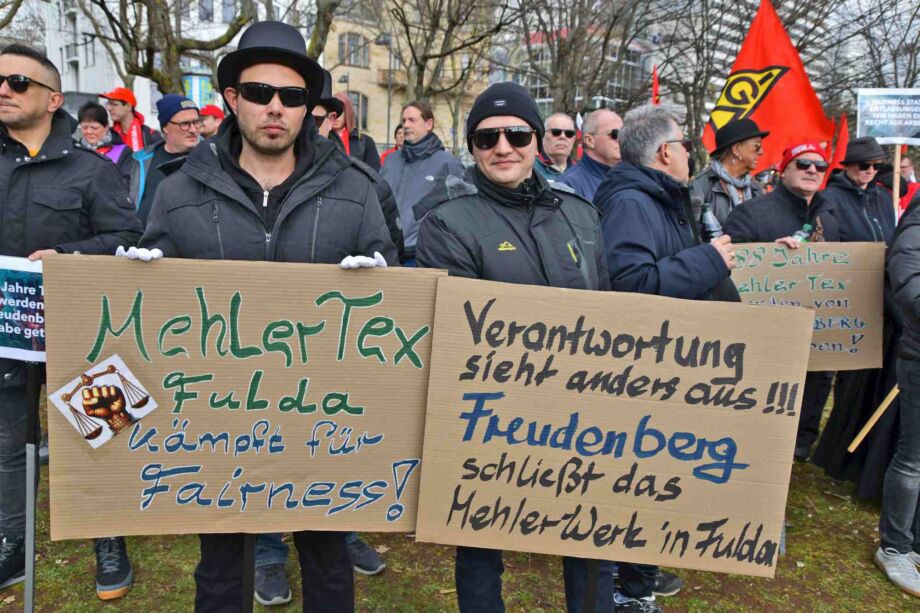 Für unsere Zukunft! Für unsere Zukunft!