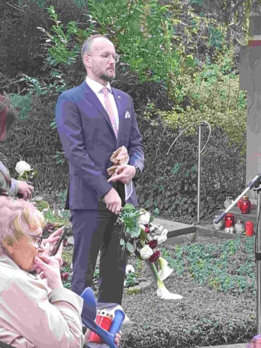 Würdigung aller 527 Opfer