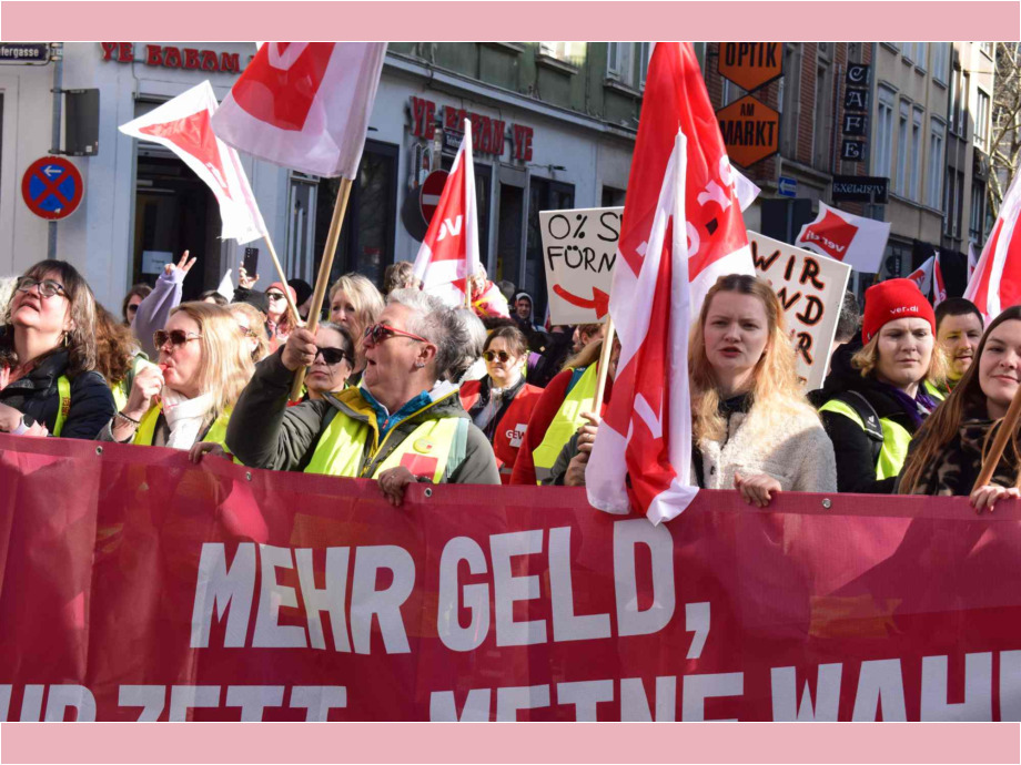Demozug durch die Stadt