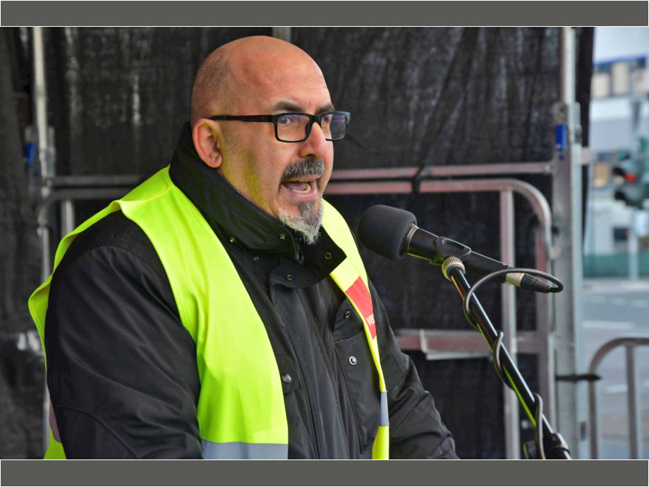 Tarifverhandlungen für den Öffentlichen Dienst und für die Luftsicherheitskräfte, Warnstreik am 10.03.2025 am Flughafen Frankfurt Tarifverhandlungen für den Öffentlichen Dienst und für die Luftsicherheitskräfte, Warnstreik am 10.03.2025 am Flughafen Frankfurt