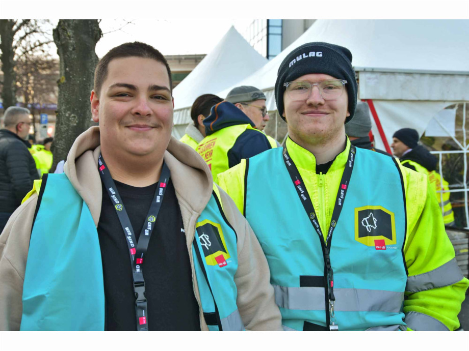 Tarifverhandlungen für den Öffentlichen Dienst und für die Luftsicherheitskräfte, Warnstreik am 10.03.2025 am Flughafen Frankfurt Tarifverhandlungen für den Öffentlichen Dienst und für die Luftsicherheitskräfte, Warnstreik am 10.03.2025 am Flughafen Frankfurt
