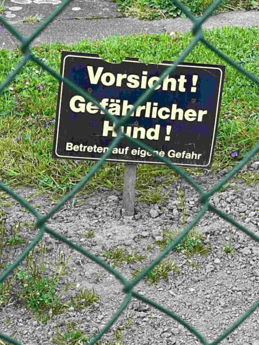 Abgebissen