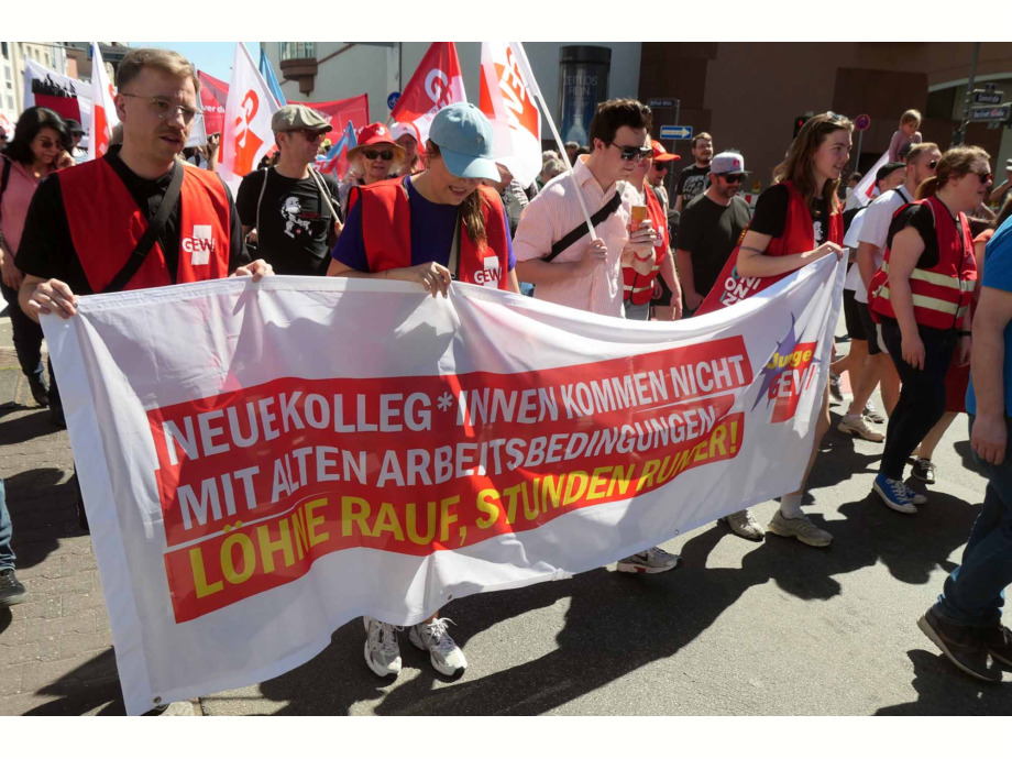 Mach dich stark mit uns - Maikundgebung des DGB in Frankfurt