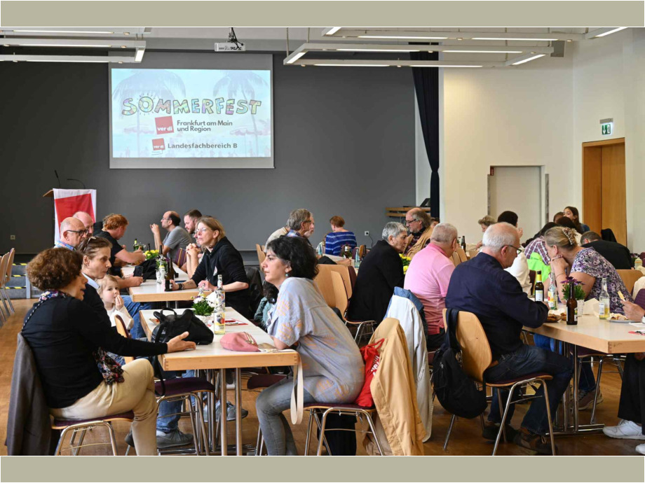Voller Saal im Gewerkschaftshaus