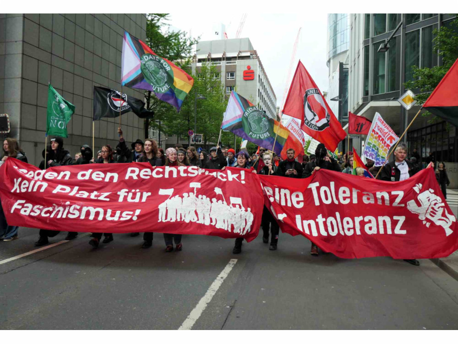 Auf die Straße!