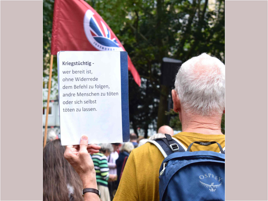 Nie wieder Krieg! Nie wieder Krieg!