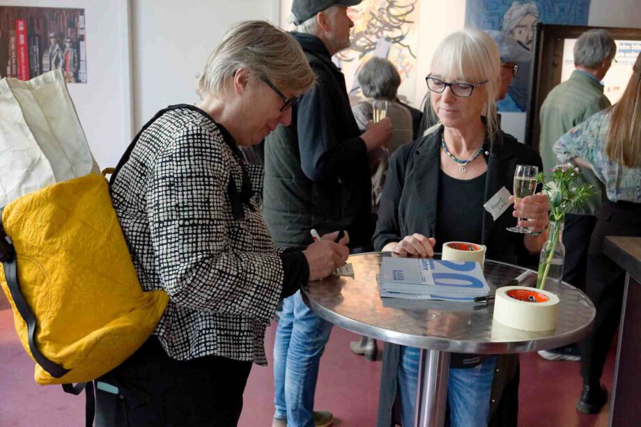 Susanne Schuckmann, Vorsitzende des Fototeams e.V. und Hanne Reininger