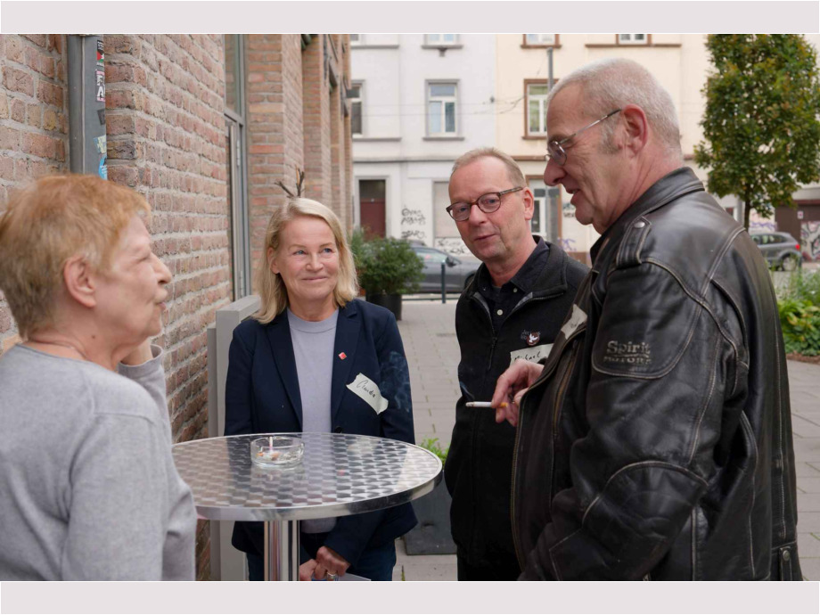 Gäste Gäste