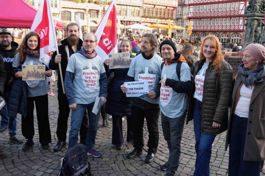 Kolleg:innen der Bühnen Frankfurt Kolleg:innen der Bühnen Frankfurt