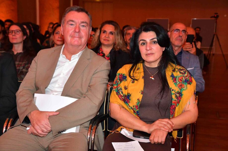 Oberbürgermeister Claus Kaminsky und Serpil Temiz Unvar Oberbürgermeister Claus Kaminsky und Serpil Temiz Unvar