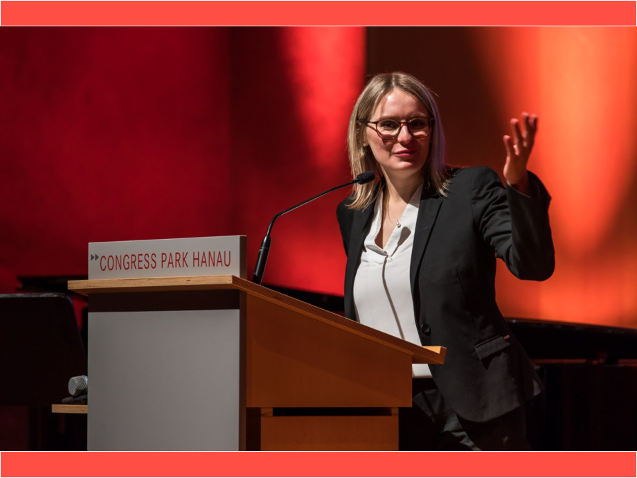 Staatsministerin Natalie Pawlik Staatsministerin Natalie Pawlik