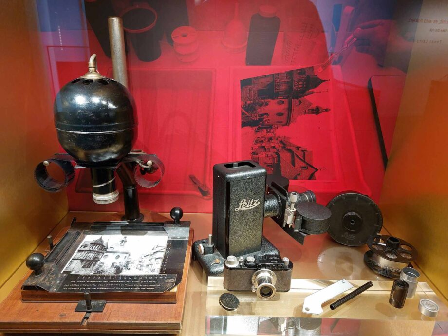 Erinnerung an die Zeit der analogen Fotoentwicklung Erinnerung an die Zeit der analogen Fotoentwicklung