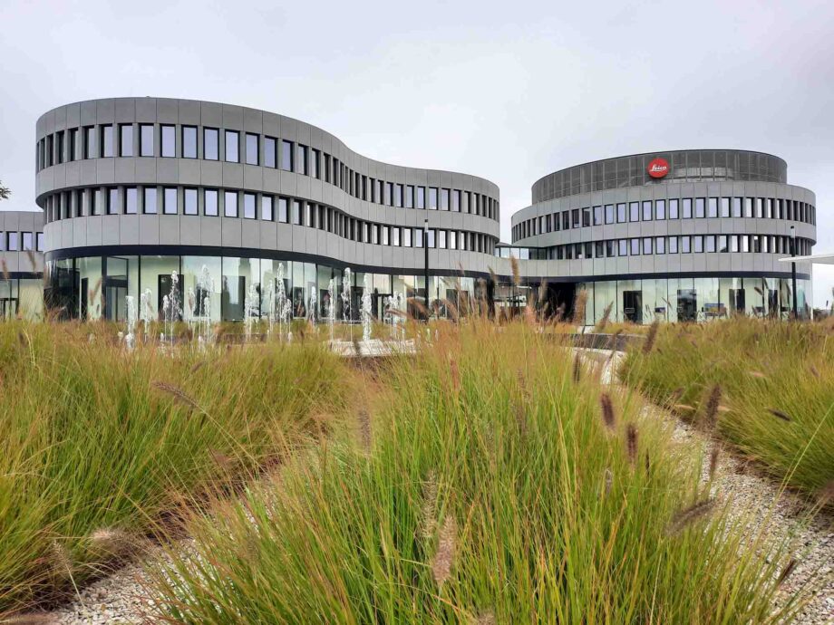 Das Gebäude des Headquarters erinnert an ein Kameragehäuse Das Gebäude des Headquarters erinnert an ein Kameragehäuse