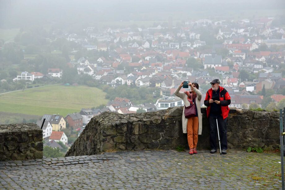 trüber Blick von der Burgruine Gleiberg ins Tal trüber Blick von der Burgruine Gleiberg ins Tal