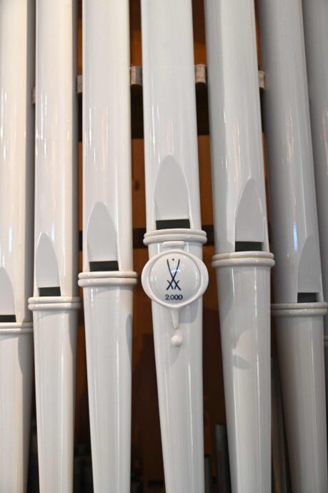 Orgelpfeifen aus Porzellan im Porzellan Museum Meißen (die Orgel ist spielbar) Orgelpfeifen aus Porzellan im Porzellan Museum Meißen (die Orgel ist spielbar)