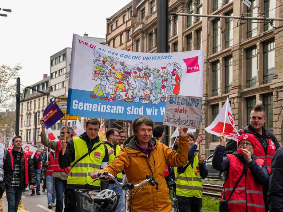 Demozug durch die Stadt