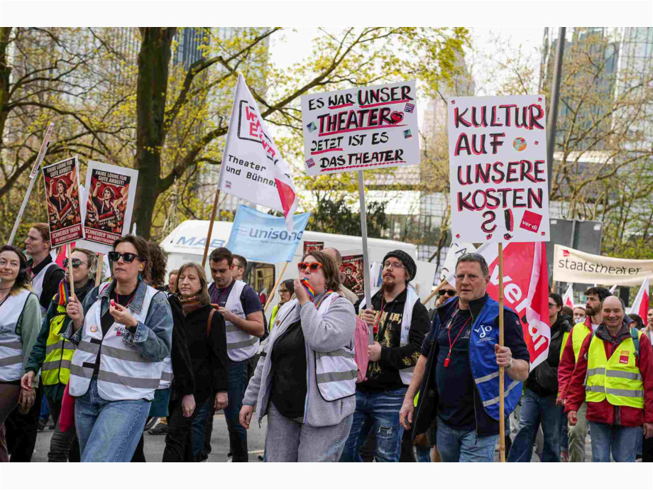 Demozug durch die Stadt