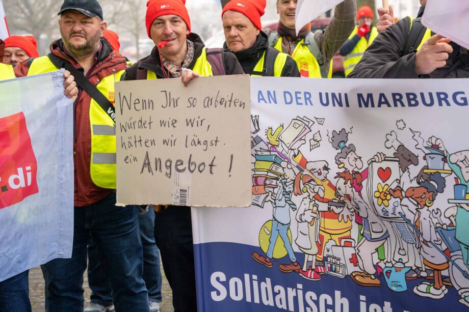 Energisch für die Durchsetzung der Forderungen Energisch für die Durchsetzung der Forderungen