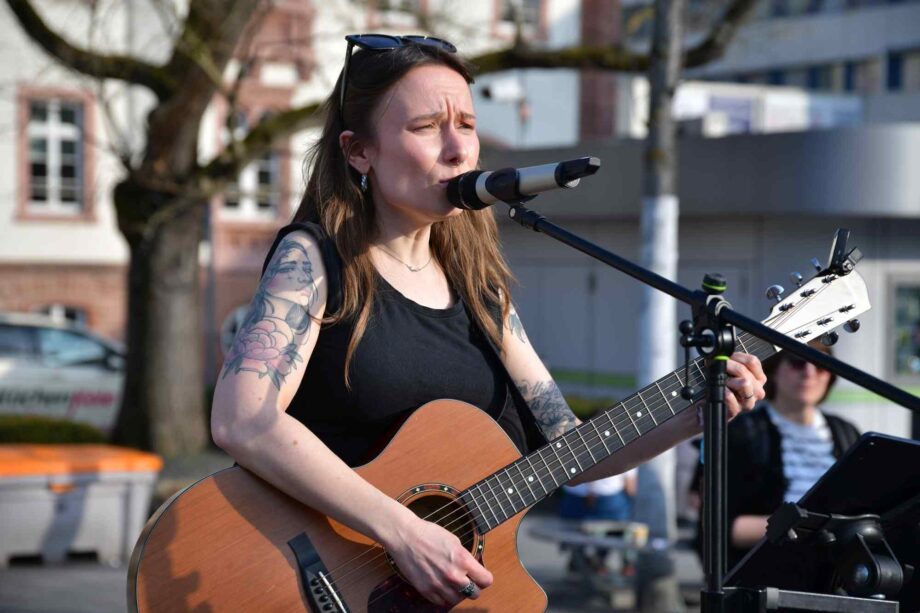 Mit Musikbegleitung Mit Musikbegleitung