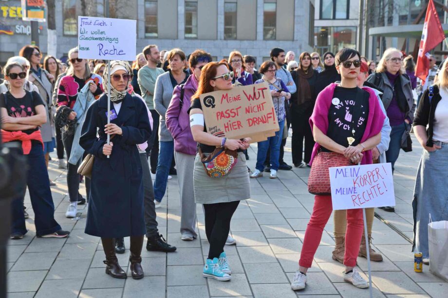 Auf dem Freiheitsplatz in Hanau Auf dem Freiheitsplatz in Hanau
