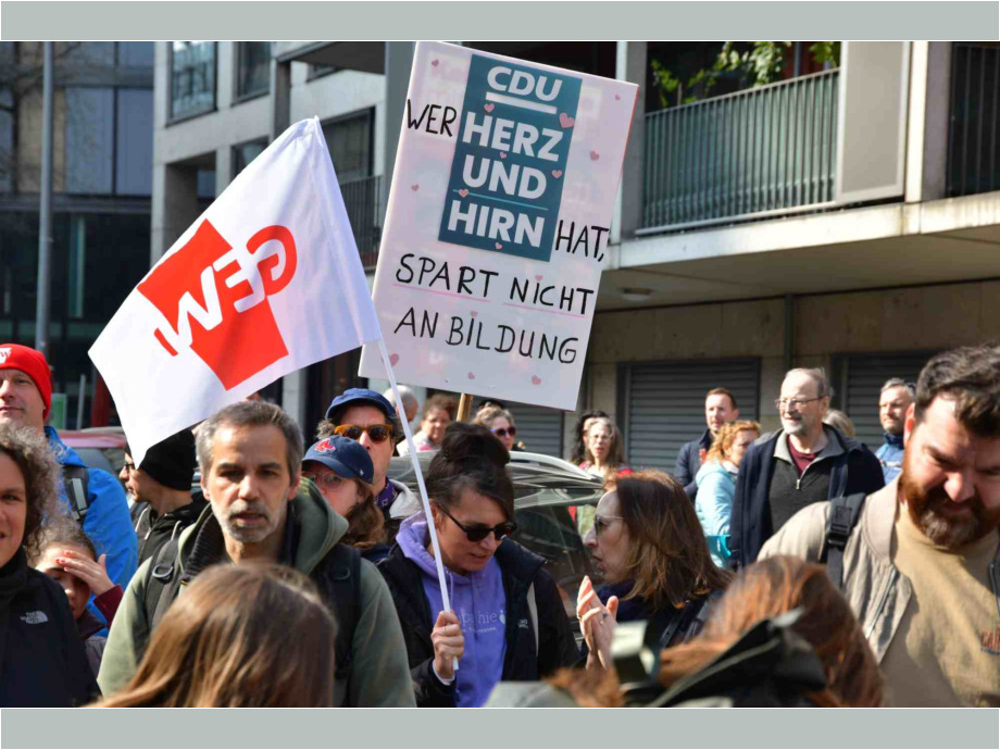 Nicht an der Bildung sparen!