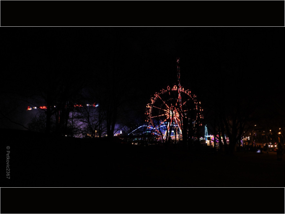 Bunte Lichter in der Nacht Bunte Lichter in der Nacht