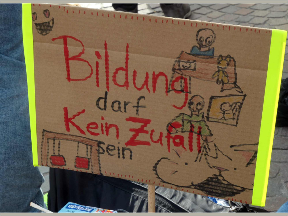 Kundgebung am Kaiserplatz in Frankfurt Kundgebung am Kaiserplatz in Frankfurt