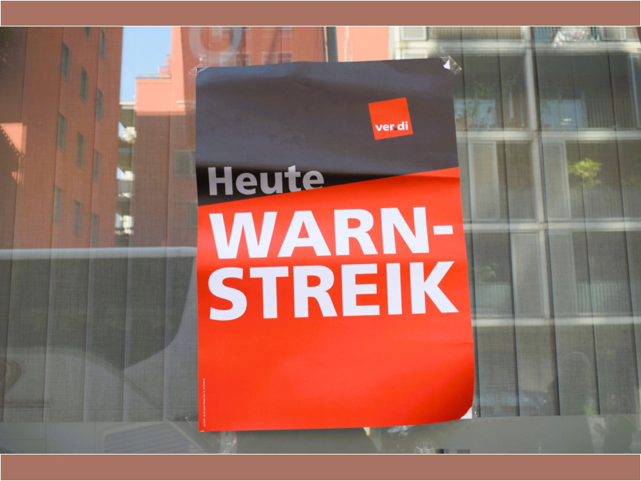 Auftakt am Gewerkschaftshaus Auftakt am Gewerkschaftshaus