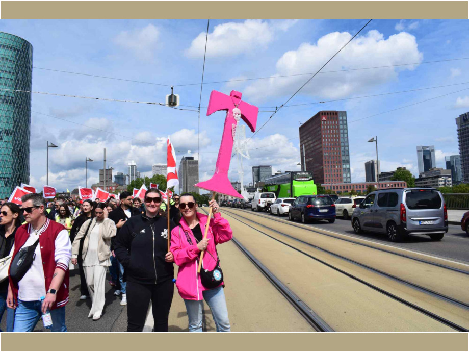 Demozug durch die Innenstadt Demozug durch die Innenstadt