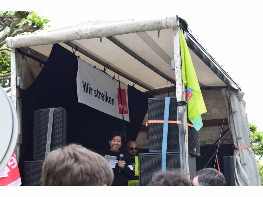 Demozug durch die Innenstadt Demozug durch die Innenstadt