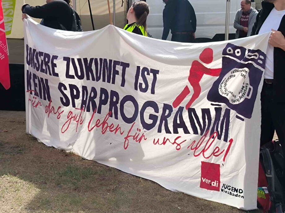 „Hände weg von unserem Sozialstaat“