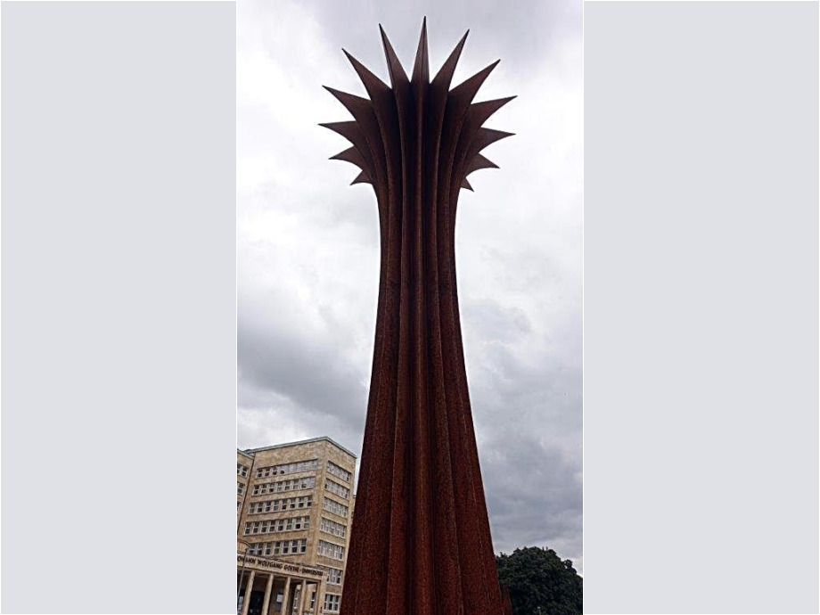 Großskulpturen des Bildhauers Herbert Mehler auf dem Campus Westend, 2021 Großskulpturen des Bildhauers Herbert Mehler auf dem Campus Westend, 2021