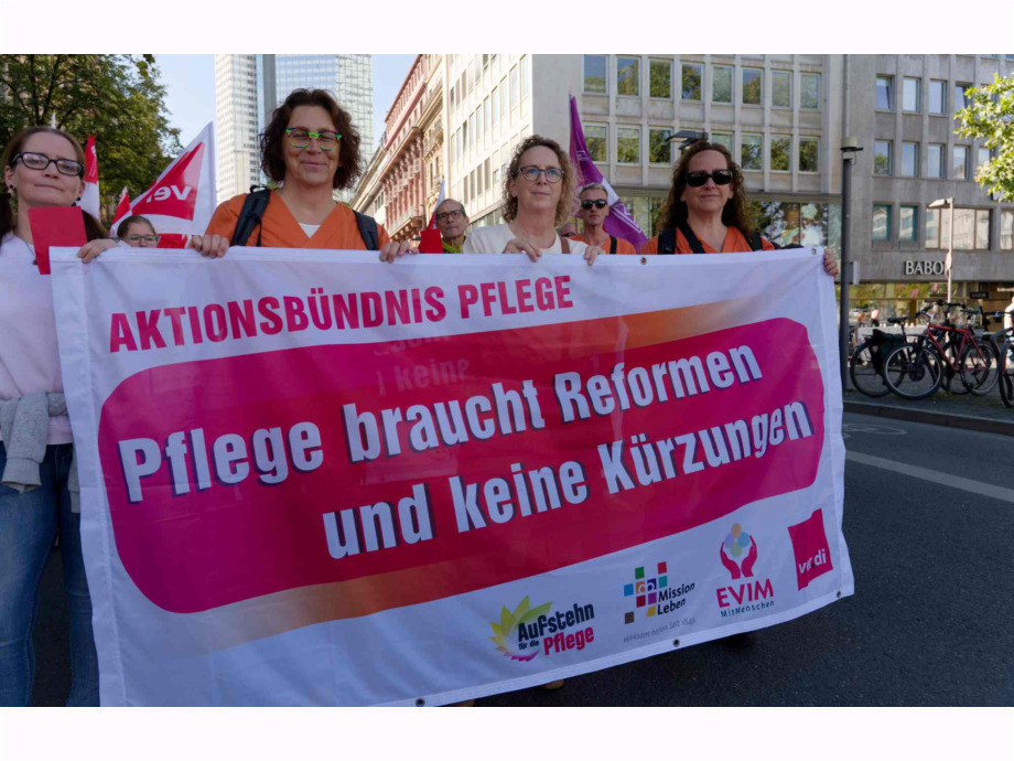 Keine Kürzungen in der Pflege